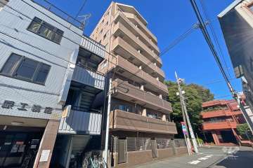 ライフレビュー千鳥町パークフロントの外観（南東側から）