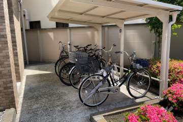 駐輪場（屋根付き）