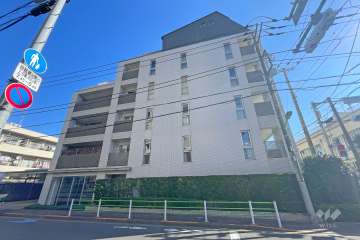 アールブラン千鳥町の外観（南西側から）