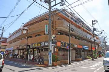 ライオンズマンション千鳥町の外観(北西側から)