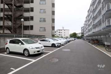 敷地内駐車場（屋外平面式）