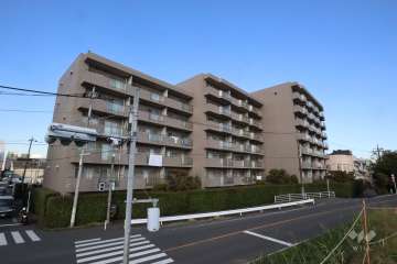 多摩川南パークハウスの外観(南西側から)