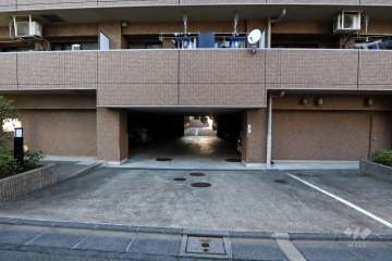 駐車場の出入り口