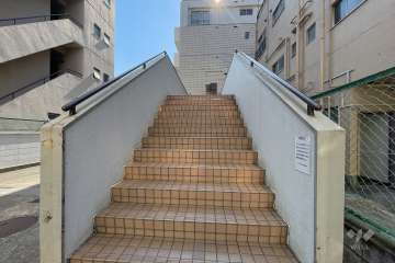 エントランスアプローチ