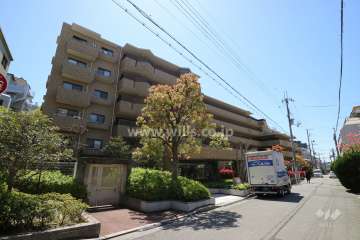 ルネ夙川の外観（北東側から）