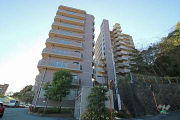 デ・リード宝塚リバービューの外観（北側から）