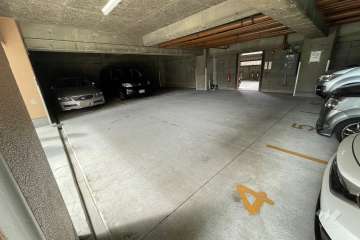 敷地内駐車場（屋内平面式）