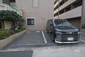 敷地内駐車場（屋外平面式）