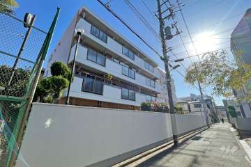 大森ローヤルコーポの外観（北西側から）