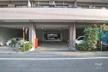 敷地内駐車場（屋内平面式）