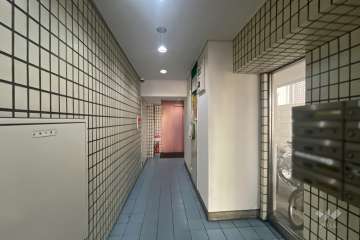 エントランス（共用ポスト）