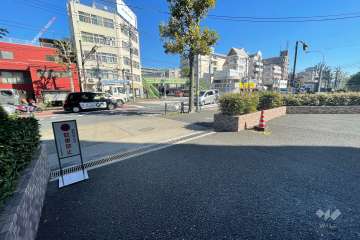 駐車場の出入り口