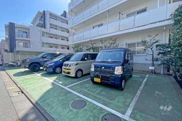 敷地内駐車場（屋外平面式）