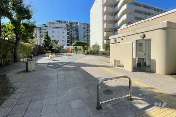 敷地の南側にある『那西児童公園』