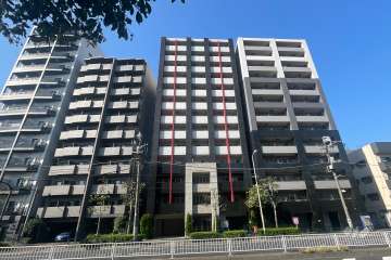 ステージグランデ大森町の外観（東側から）