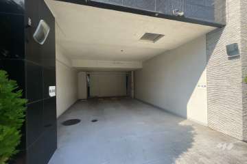 敷地内駐車場（屋内平面式）