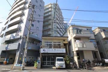 エンゼルハイム大森町第５の外観(南側から)