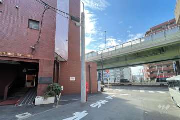 敷地北側の前面道路　