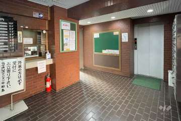 エントランスホール　