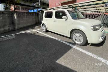 敷地内駐車場（屋外平面式）