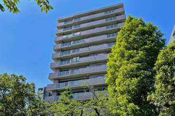 ルモンド平和の森の外観（南東側から）