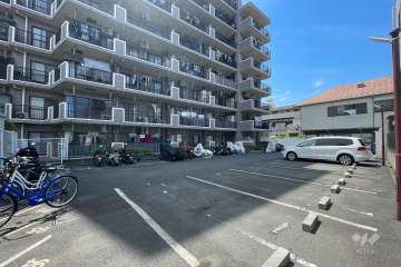 敷地内駐車場（屋外平面式）