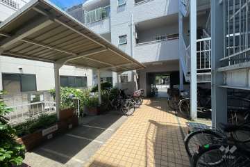 駐輪場（屋根あり）