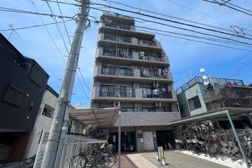 グランイーグル大森南の外観（南側から）