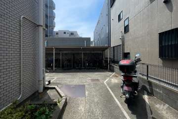 駐輪場（屋根付き）