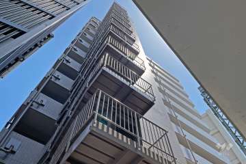 メインステージ平和島の外観（北西側から）