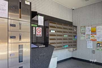 エントランス内