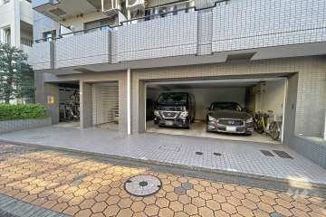 敷地内駐車場（屋内平面式）