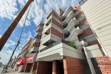 ダイヤハイツ大森の外観（東側から）