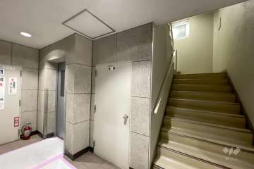 共用のエレベーター