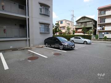 敷地内駐車場(屋外平面式)