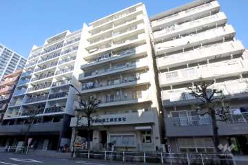 ファーイーストコンドミニアム大森の外観（南東側から）