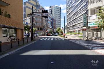 敷地北側の前面道路