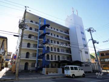 北夙川マンションの外観（北側から）