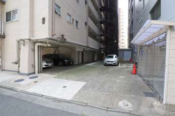 敷地内駐車場（屋内平面式・屋外平面式）