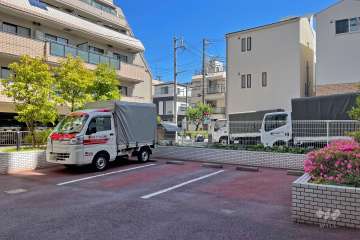 敷地内駐車場（屋外平面式）