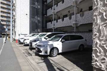敷地内駐車場（屋外平面式）