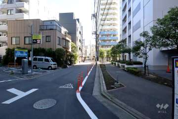 敷地北側の前面道路