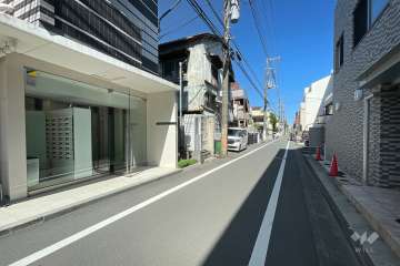 敷地南側の前面道路