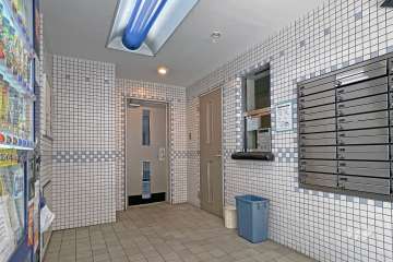 エントランス内