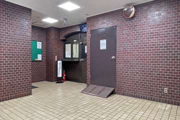 エントランスホール