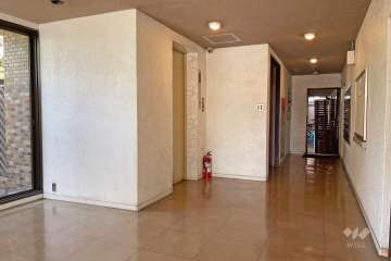 エントランスホール