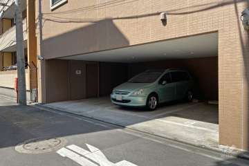 敷地内駐車場（屋内平面式）