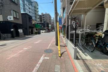 敷地南側の前面道路