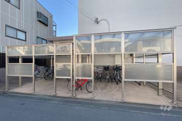 駐輪場（屋根付き）