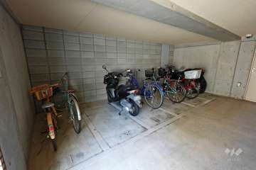 バイク置場・駐輪場
